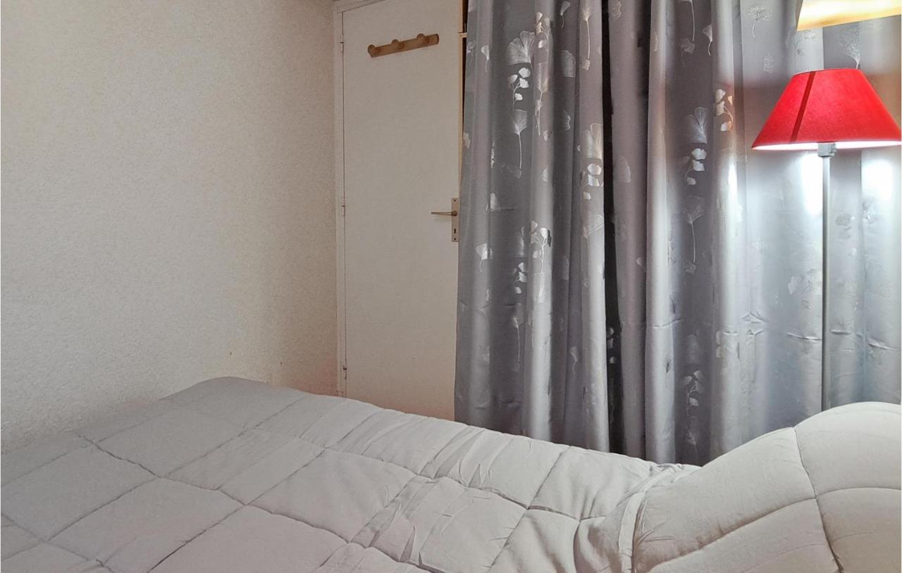 1 Bedroom Lovely Apartment In 格朗德康迈西 外观 照片